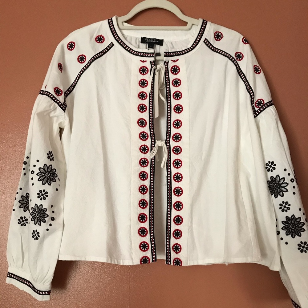 NWT ANTHRO/ RD & KOKO FROMY TIE WHITE EMBROIDERED TOP - Picture 3 of 10